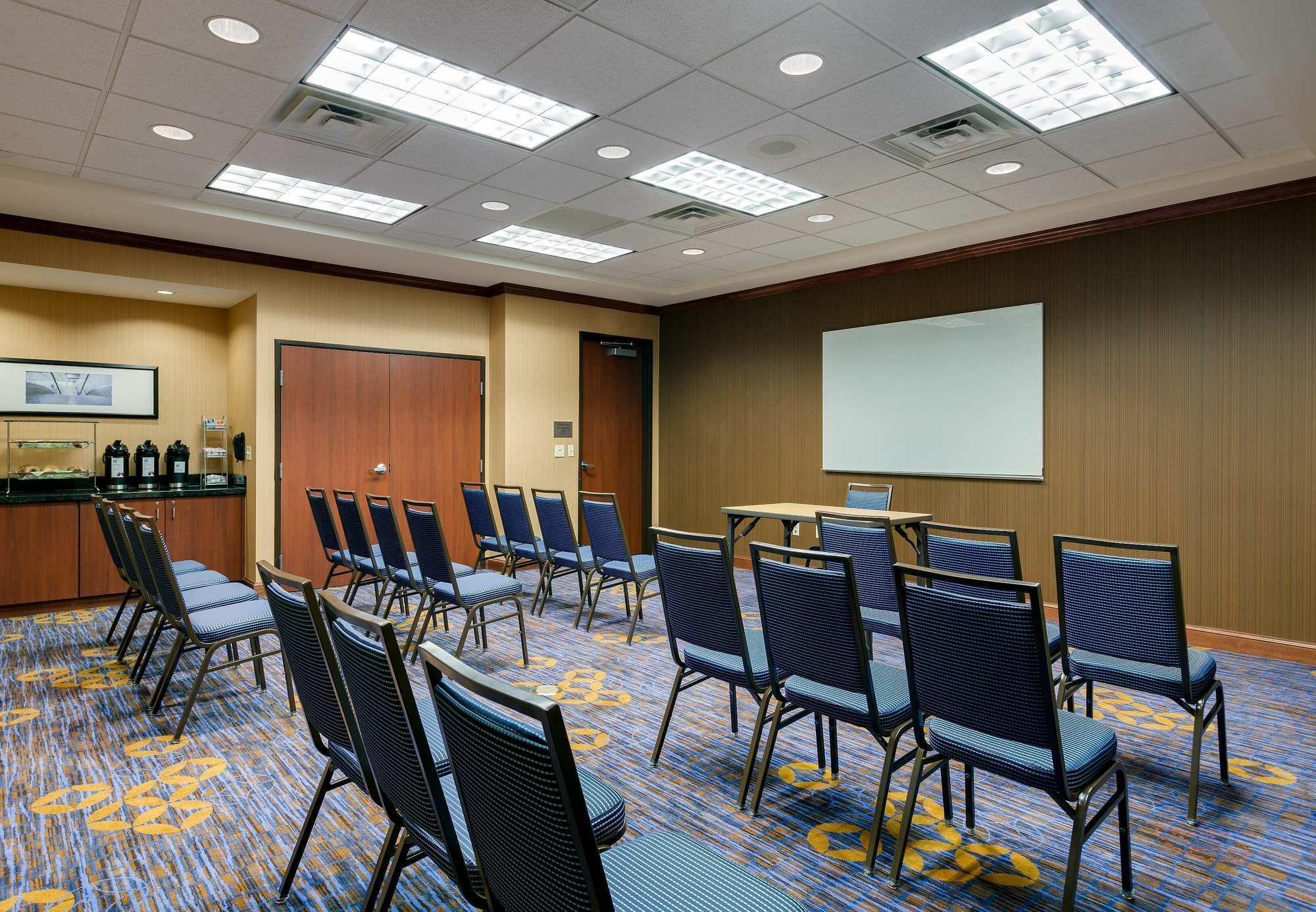Courtyard By Marriott Chicago Schaumburg/Woodfield Mall Eksteriør bilde