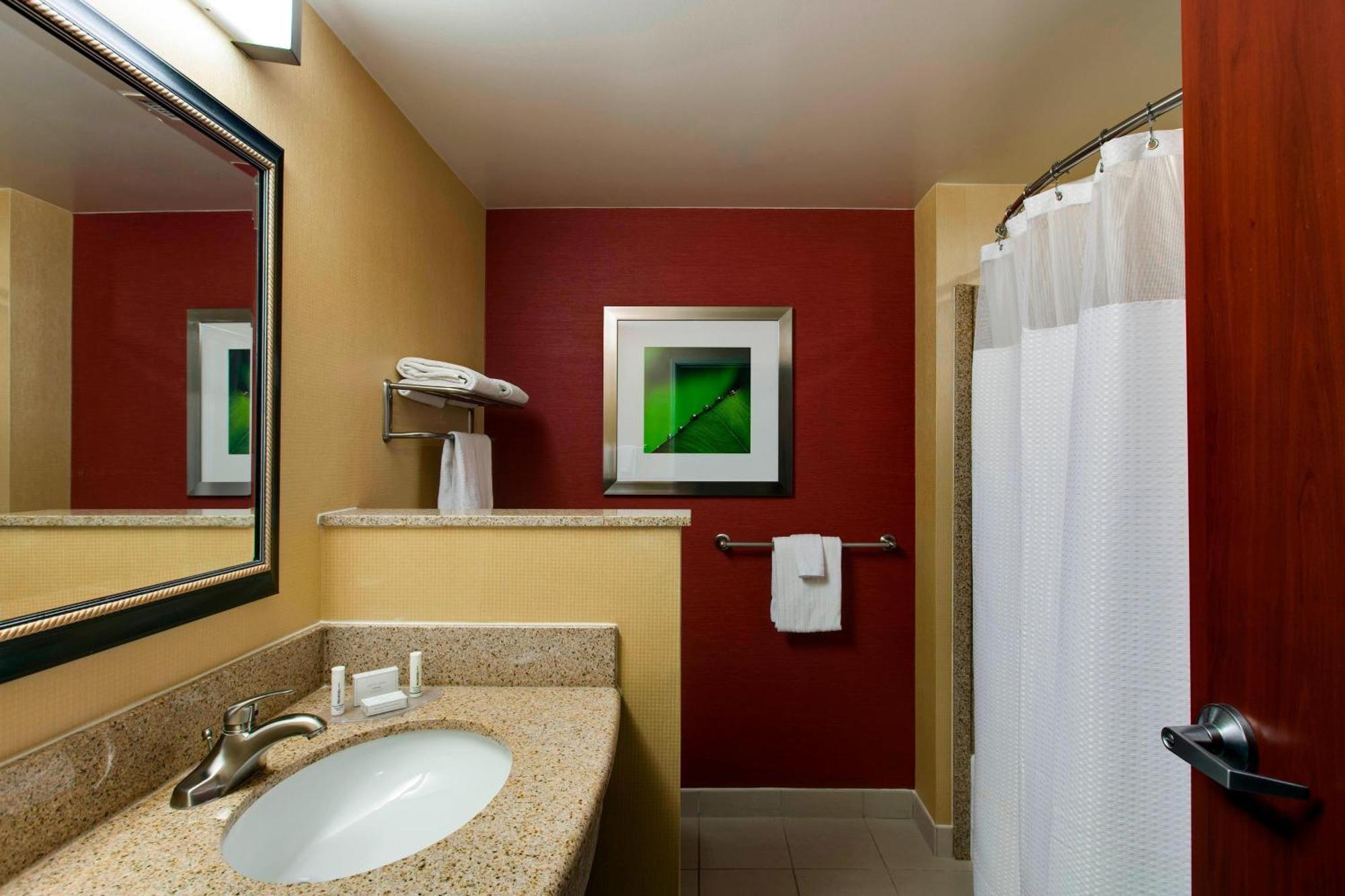 Courtyard By Marriott Chicago Schaumburg/Woodfield Mall Eksteriør bilde